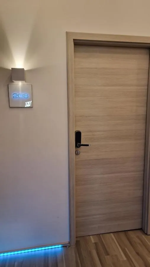 Elegance Studios Wien 4*, فيينا النمسا